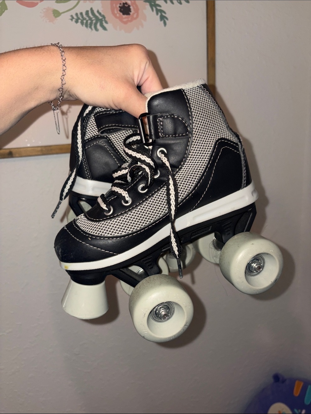 Youth Black and White Quad Roller Skates - Classic Kids Skates SIZE13 KIDS